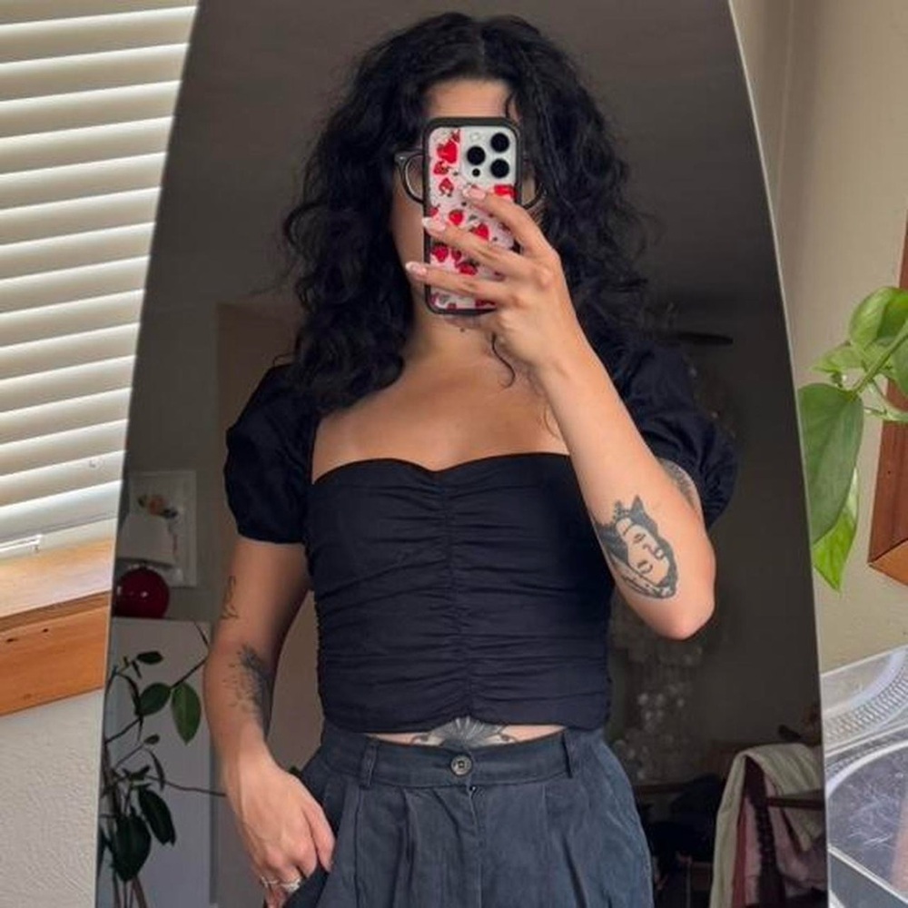 Black Ruched Puff Sleeve Crop Top - Women